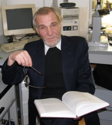 Момот Василь Павлович (2007-12-16).jpg